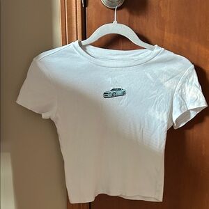 White crop top t- shirt with car